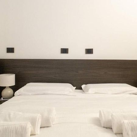 Madonnina Apartment มิลาน ภายนอก รูปภาพ
